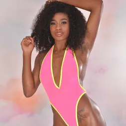Nicole Kitt in 'VR Naughty America' Ebony beauty, Nicole Kitt, sure knows how to twerk on a thick, big cock! (Thumbnail 112)